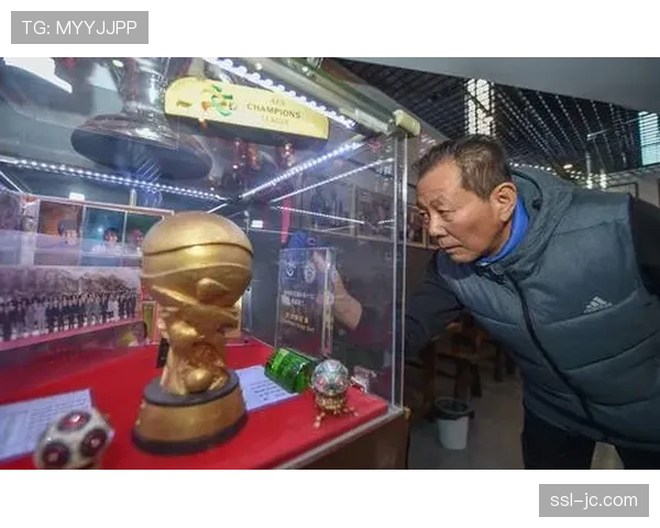 消息：资深裁判长凯丽·菲茨杰拉德退休，将专注于裁判培训与评估系统开发